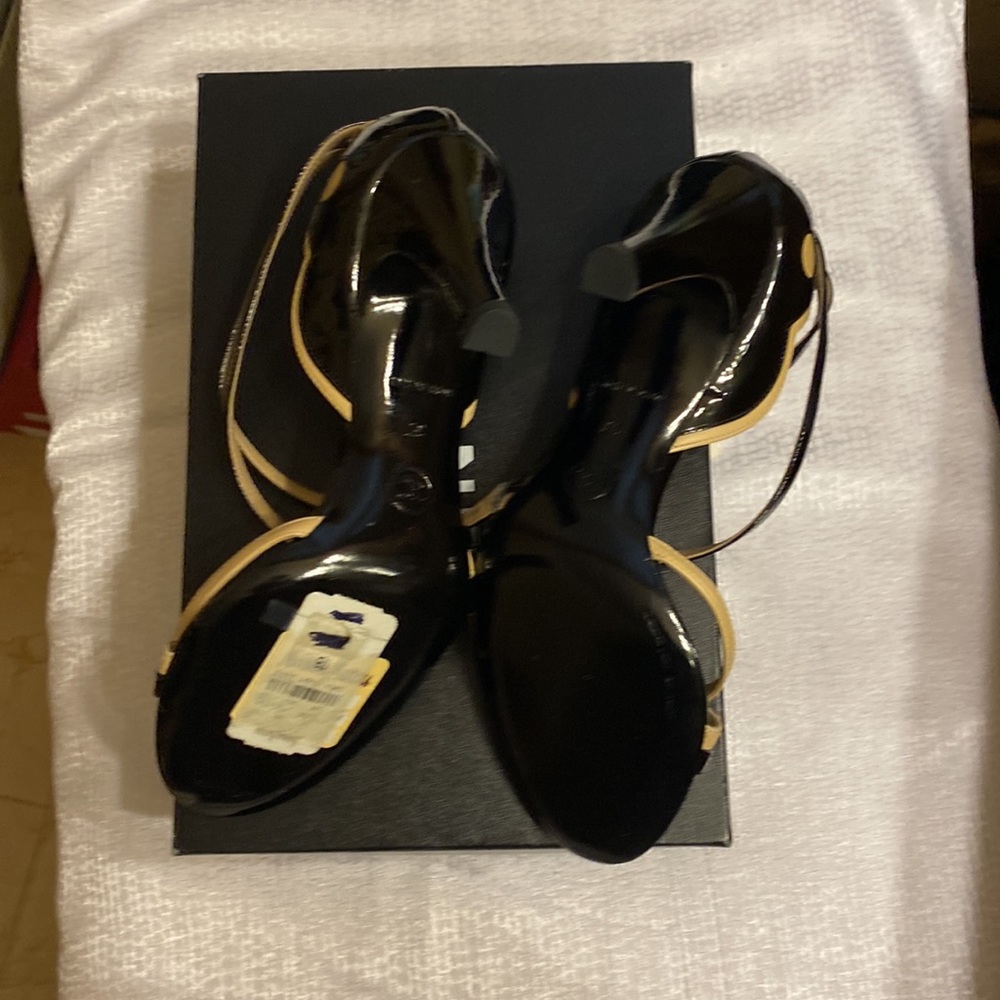 Chanel womens strappy shoes - Picture 3 of 4